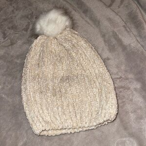 Womens slouchy winter hat